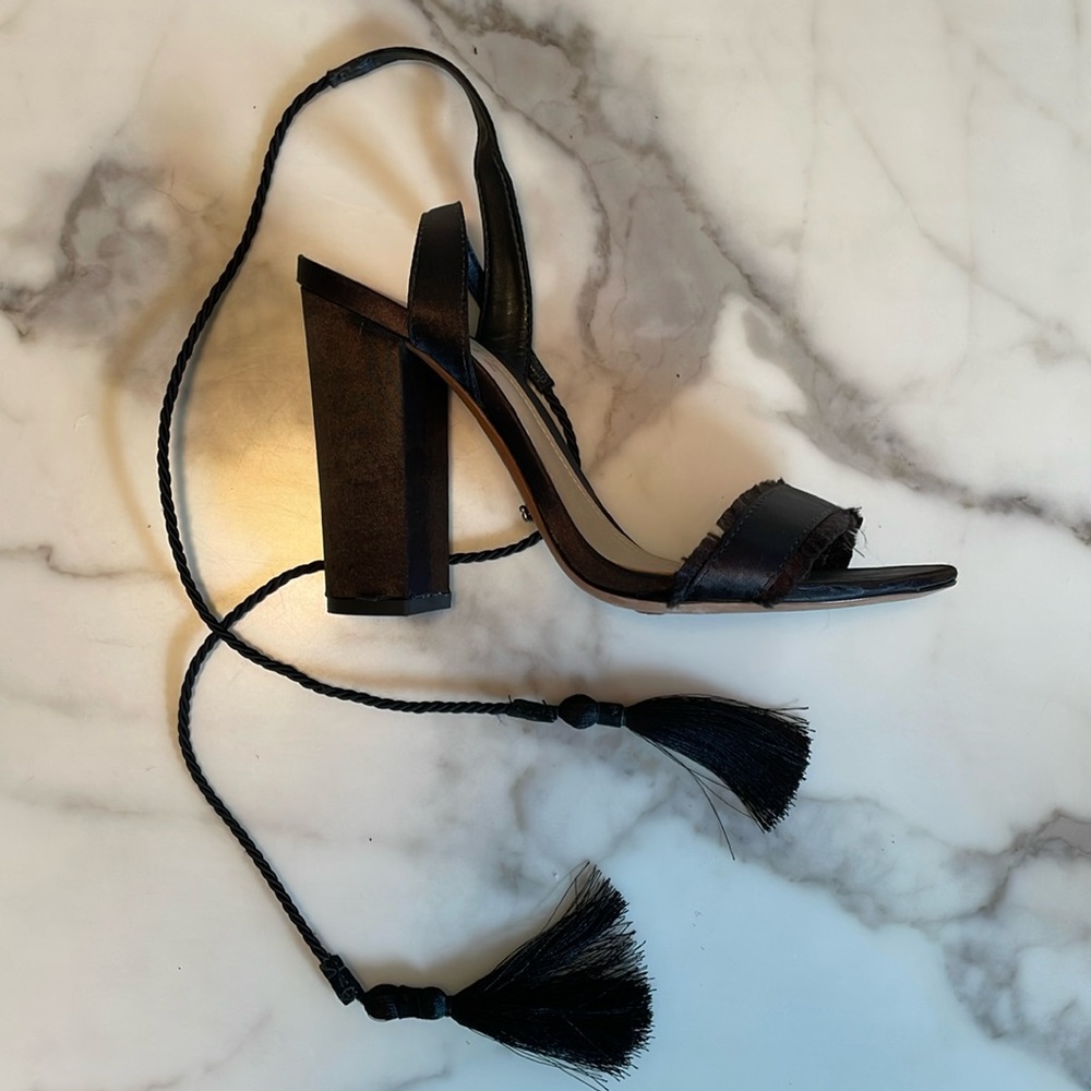 SCHUTZ  Black Satin strappy Sandals